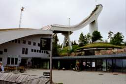 48_Holmenkollen.JPG